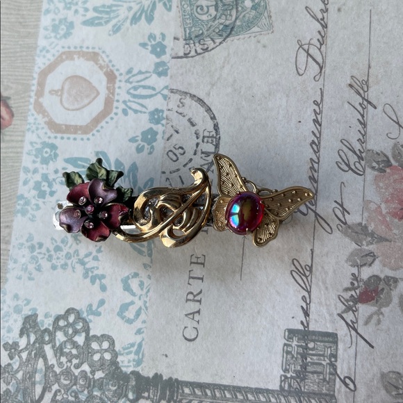 Unique Hair Barrette’s - Picture 2 of 9